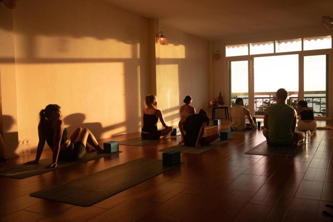 Blue Chitta Yoga & Freediving Hostel Koh Tao Exterior photo