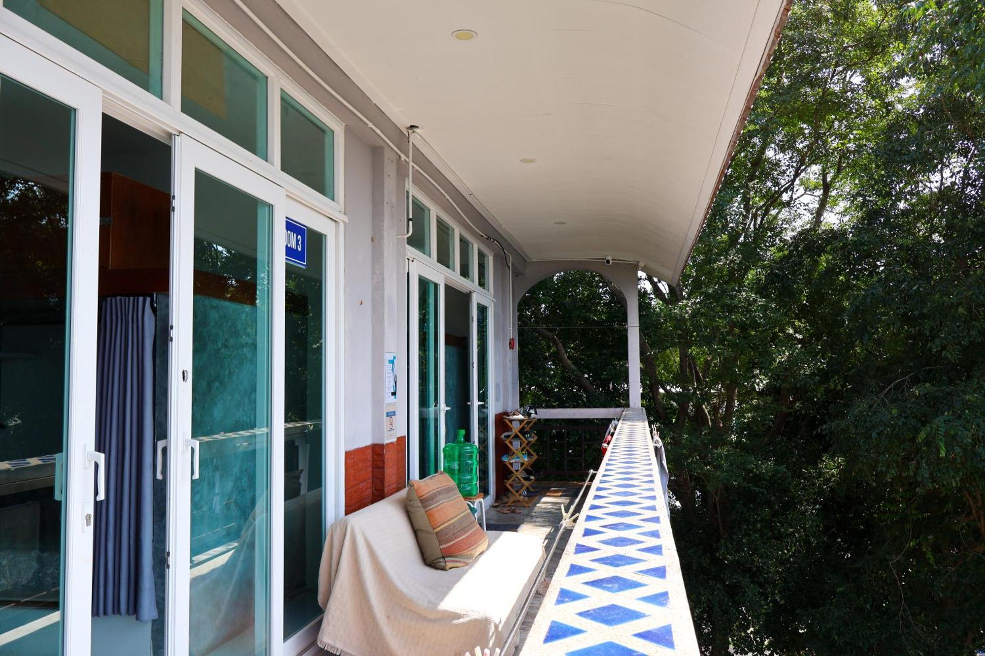 Blue Chitta Yoga & Freediving Hostel Koh Tao Exterior photo