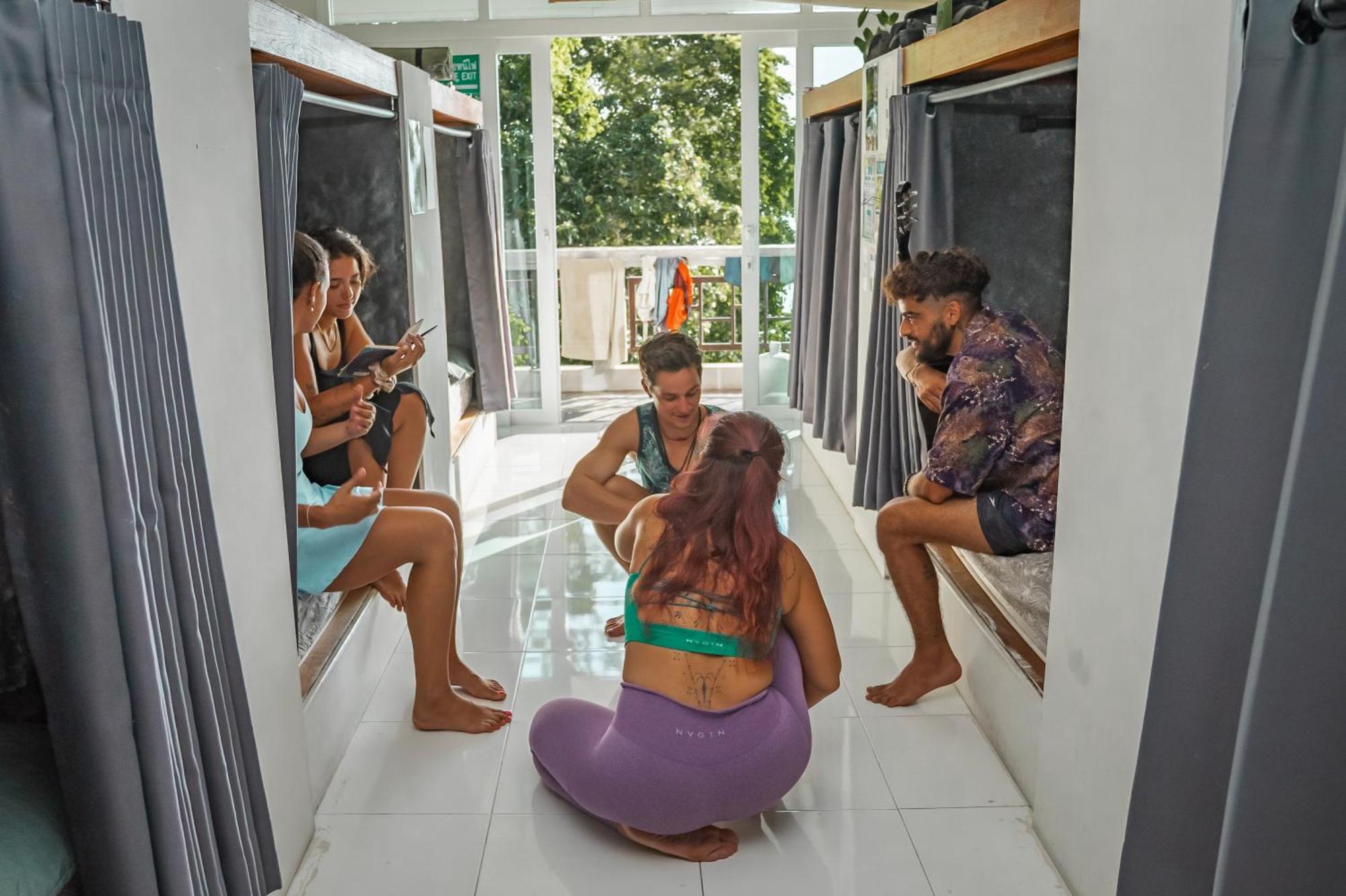 Blue Chitta Yoga & Freediving Hostel Koh Tao Exterior photo